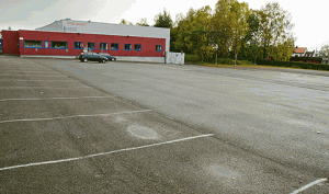 KFUM-Hallen,Parkeringsplass